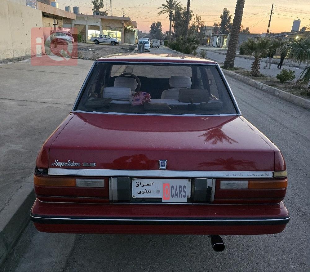 تۆیۆتا کراون